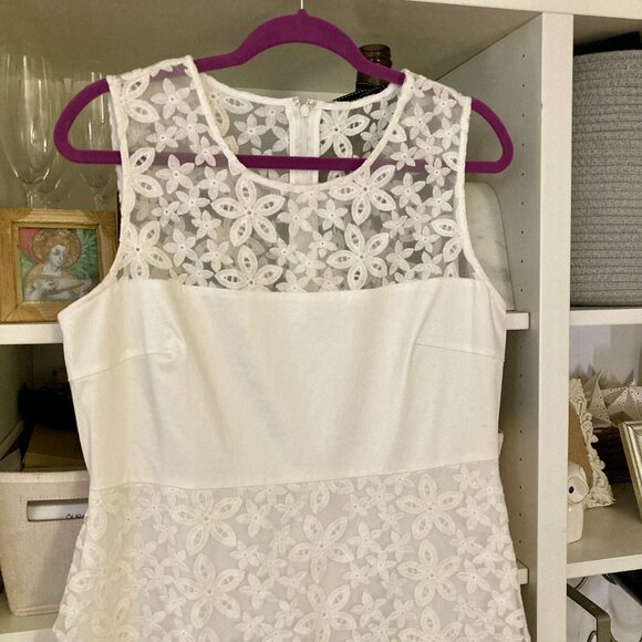 NWT Calvin Klein White Lace Dress 12 - Picture 3 of 8